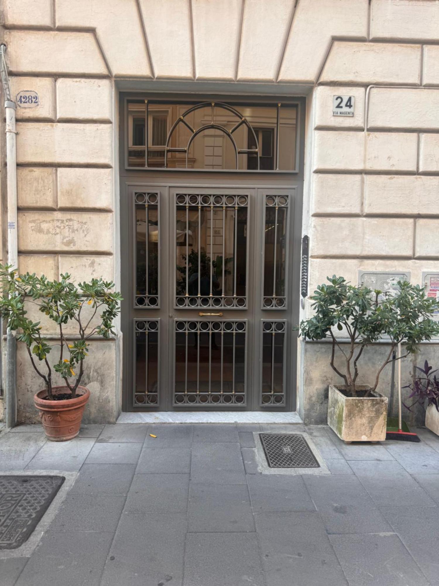 Baraka 24 Hostel Rome Bagian luar foto
