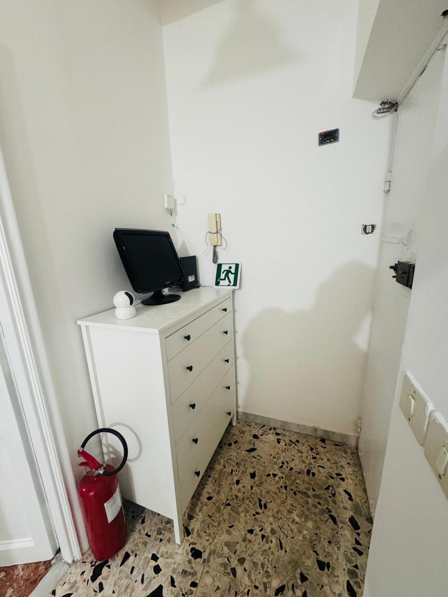 Baraka 24 Hostel Rome Bagian luar foto