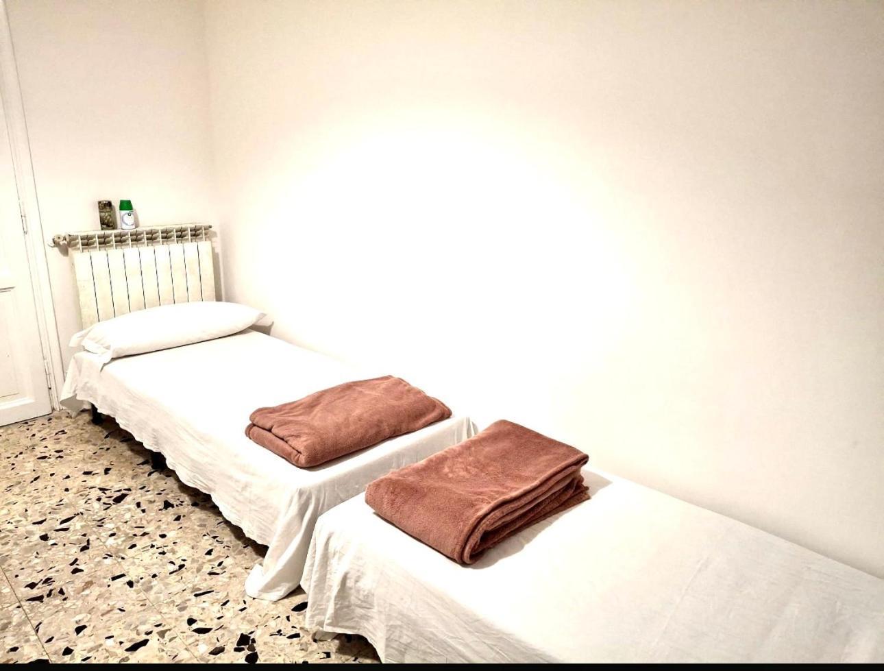 Baraka 24 Hostel Rome Bagian luar foto